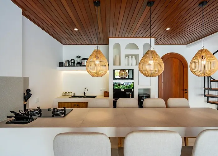 Luva - Stylish 4br Pool Oasis Pererenan *