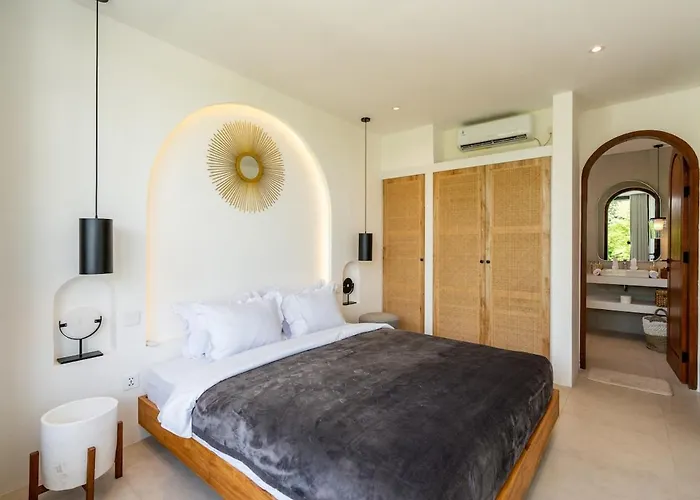Villa Luva - Stylish 4br Pool Oasis Pererenan *