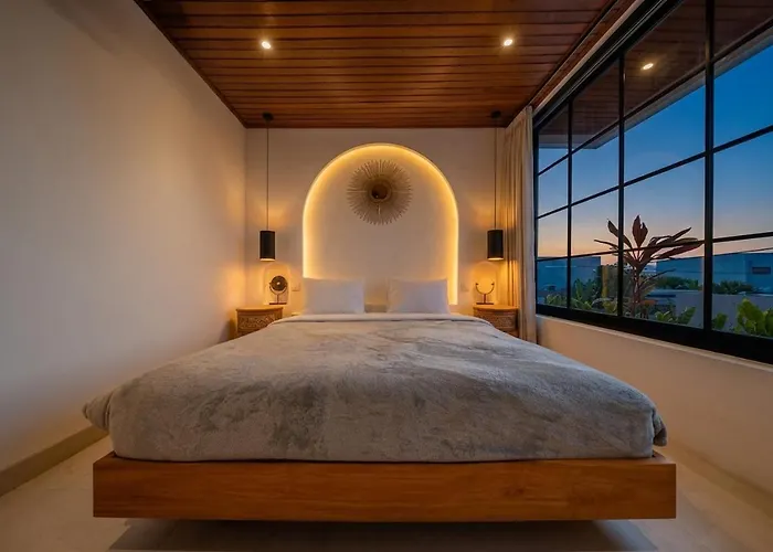 Villa Luva - Stylish 4br Pool Oasis Pererenan *