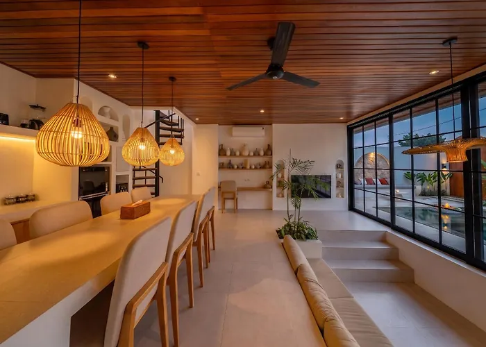 Luva - Stylish 4br Pool Oasis Pererenan
